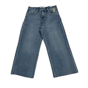NWT Liverpool Womens 29 Petite Wide Leg Cropped Denim Jeans Minimalist Casual